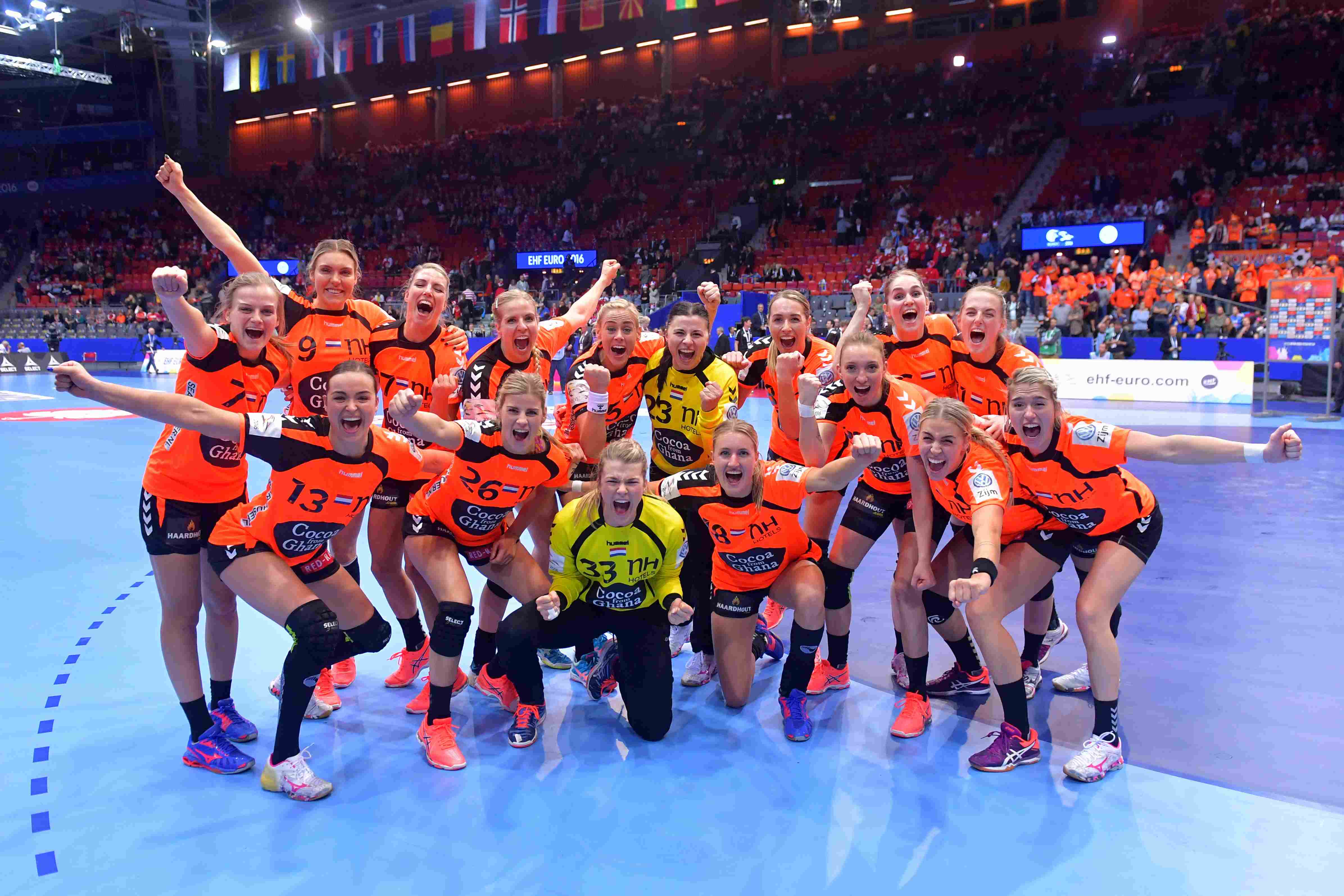 Nederland In De Finale Na Winst Op Denemarken!